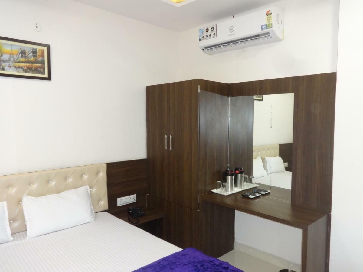 Hotel Prestige Аджмер Екстер'єр фото